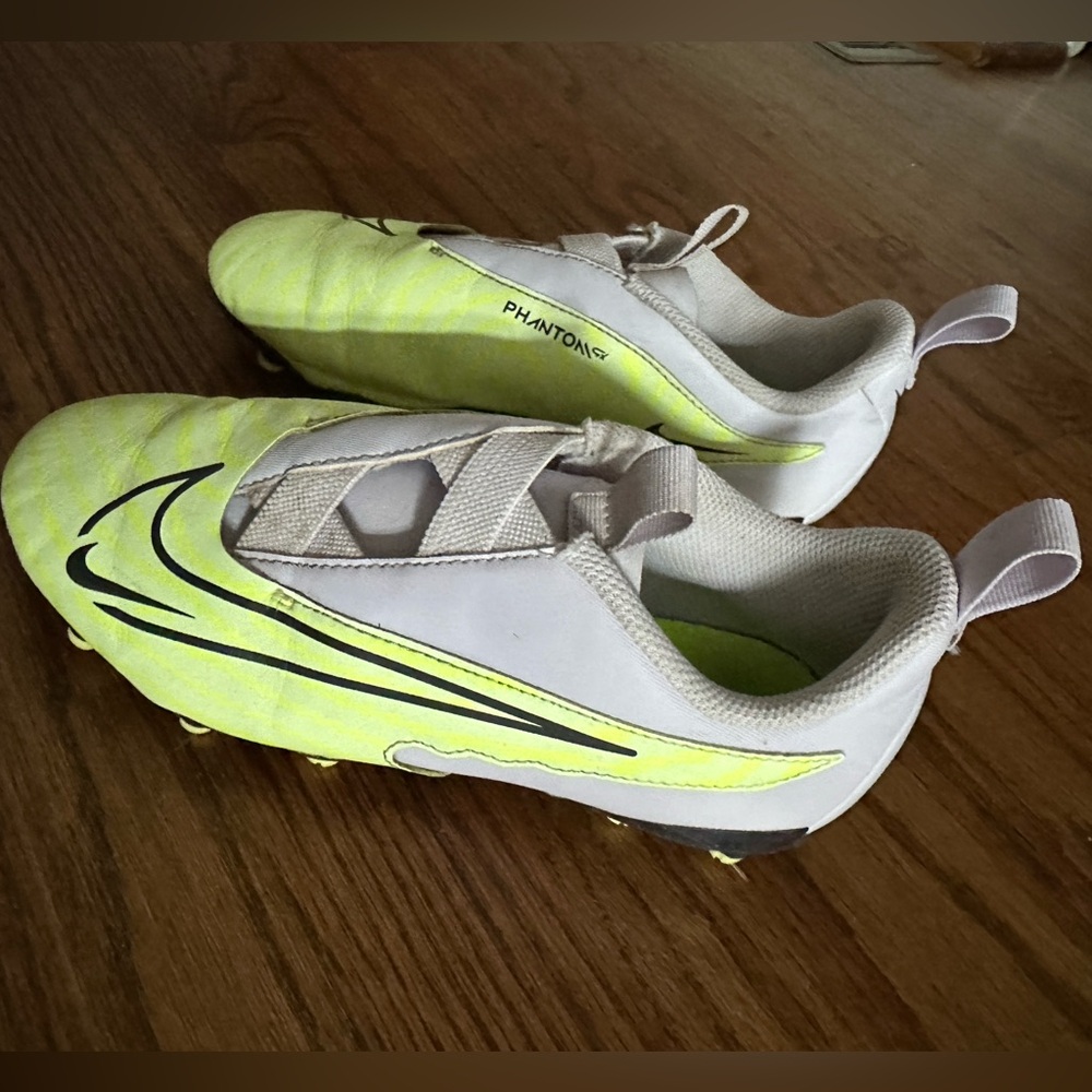 NIKE KIDS PHANTOM GX ACADEMY FG/MG VOLT/GRAPE